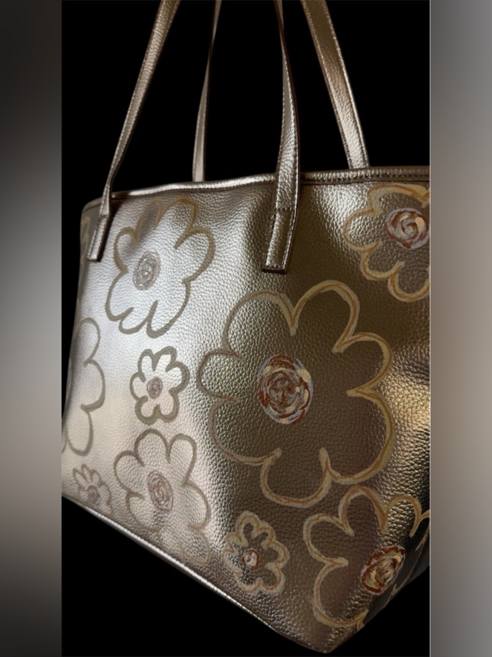 New Hand-Painted Metallic Floral Tote purse | One of a Kind | By @delulu_lemons - Picture 3 of 8